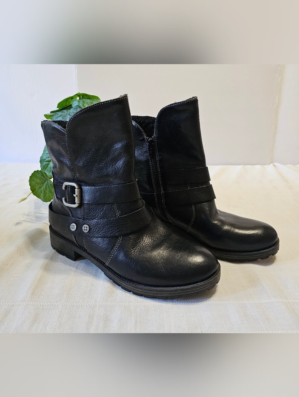 Naturalizer Talley Black Leather Moto/Ankle Boots Size 8.5